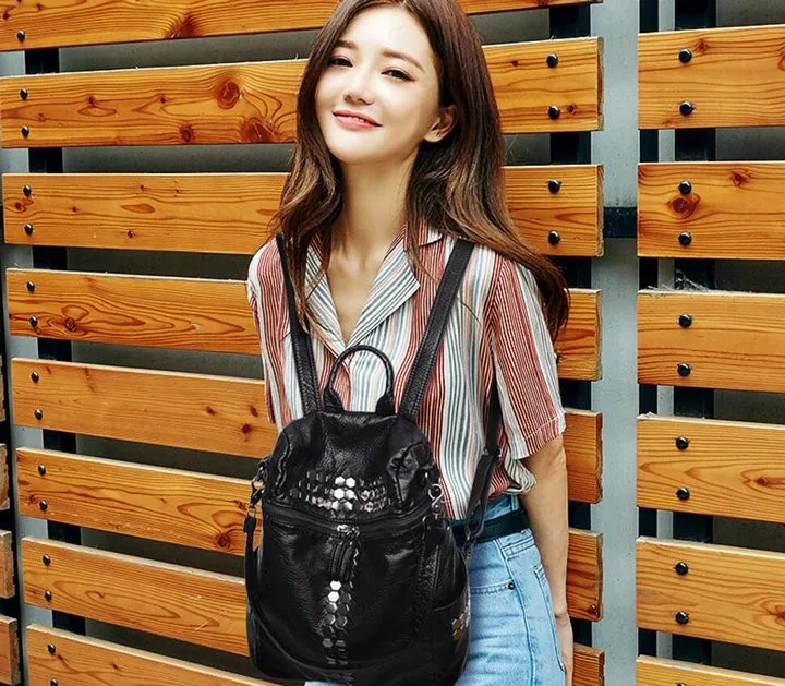 Rdywbu High Quality Star Backpack Wash Water PU Leather Travel Bag Women Leisure Rivets Girl Large Capacity Stud Schoolbag H104