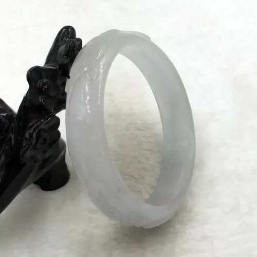

01909 Vintage Chinese Hand-carved Green Jadeite Jade Gems Bracelet Bangle