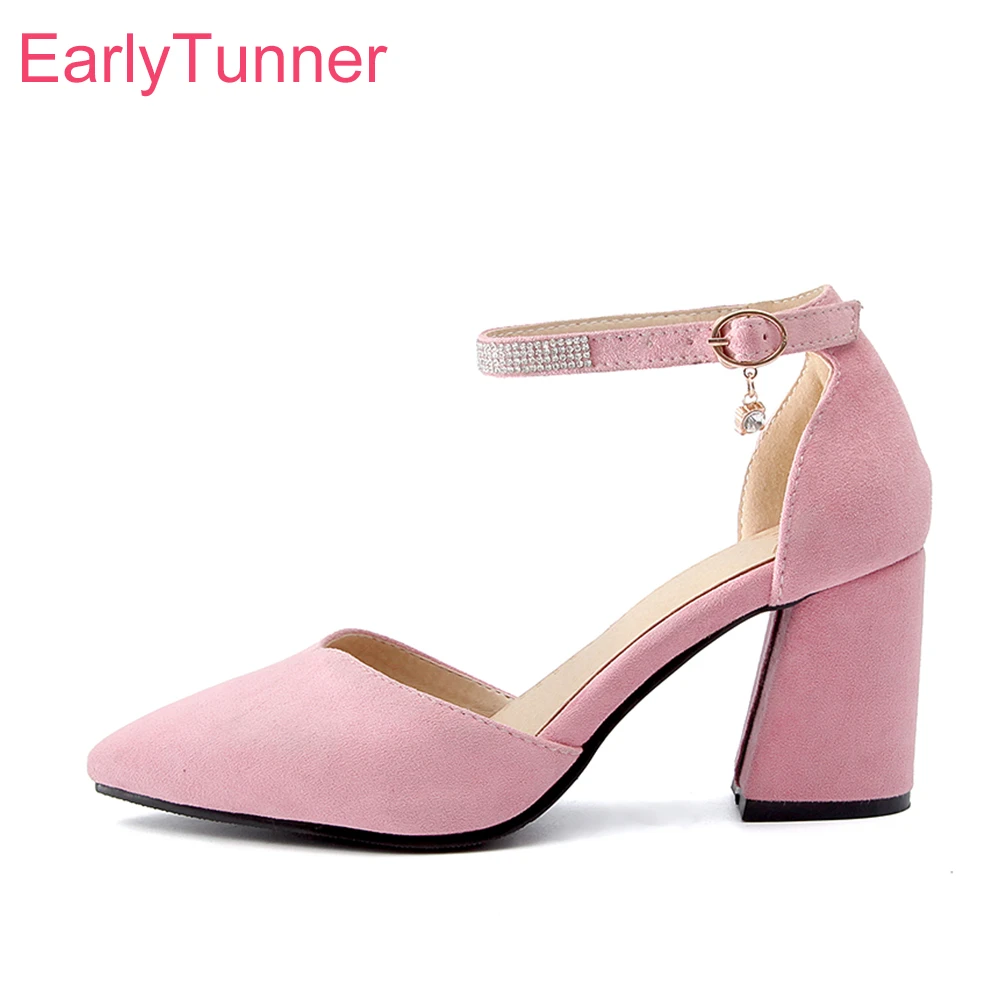 comfortable pink heels