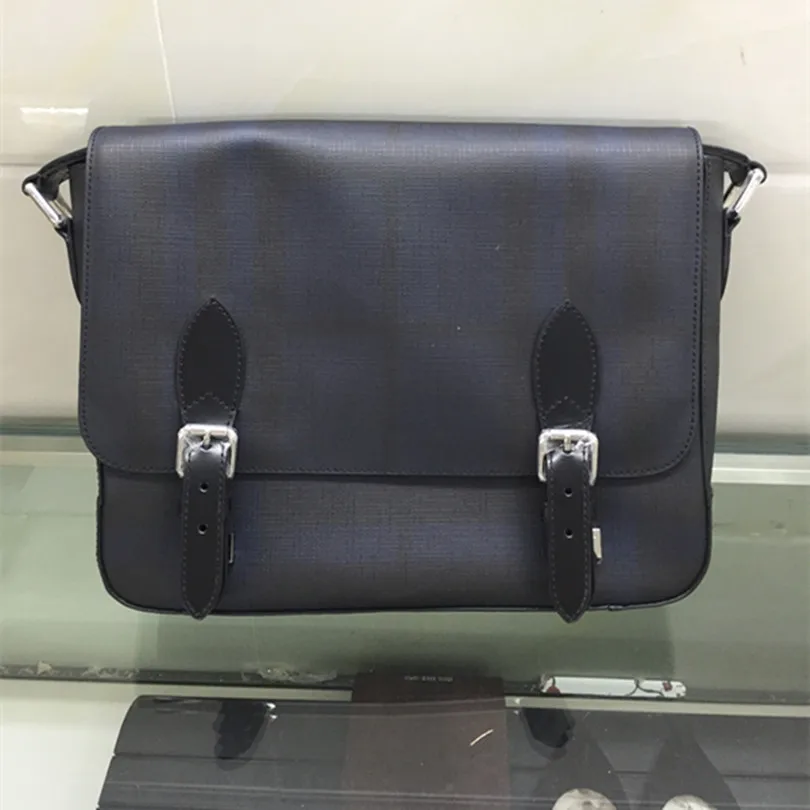 

Men's briefcase, checker, men's head, cowhide, large capacity bag.