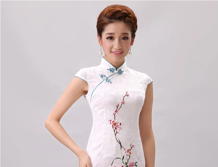 Лидер продаж Для женщин ретро тонкий Qipao Лето традиционный китайское платье Вышивка короткие Китайские женские халаты плюс Размеры