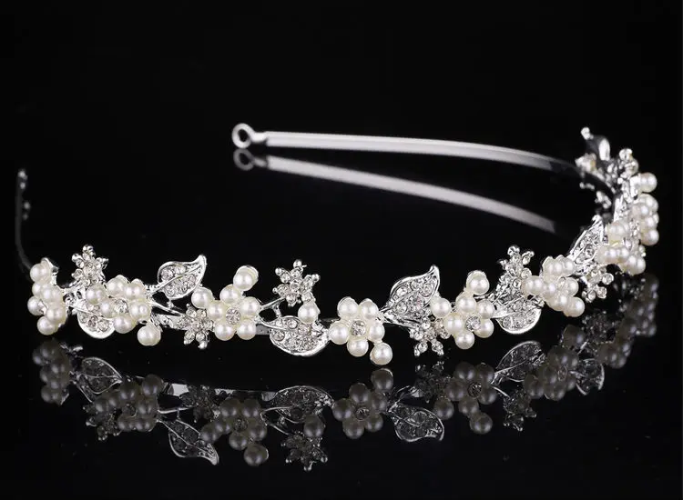 Romantic fashion rhinestone crystal pearl headdress, silver wedding tiara with the bride contracted hair Hairwear flower gir (1)