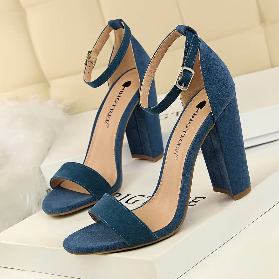 Пикантные летние женские туфли на высоком каблуке; модные женские туфли-лодочки; красная обувь для вечеринок; женская обувь на каблуке с пряжкой; коллекция года; популярная женская обувь; женские босоножки - Цвет: Синий
