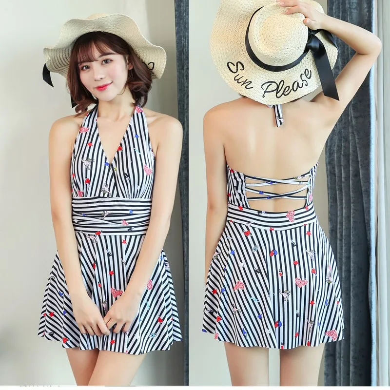 

2019 New Series Skirt Pants Conservative Swimsuit Open Back Sexy Stripes Fresh Fashion Hot Spring Swimsuit Girl