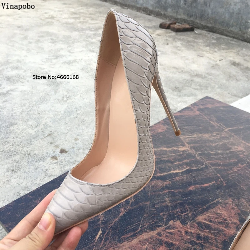 Женские туфли-лодочки на высоком каблуке темно-серого цвета со змеиным ...