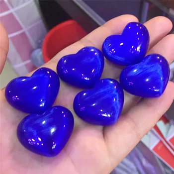 

1pcs Free shipping of natural stone blue cat eye hand-carved heart quartz crystal, cat eye crystal heart