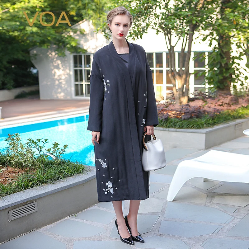 

VOA 2017 Winter Warm Embroidery Women Heavy Coat Solid Black Silk Overcoat Fashion Plus Size Simple Loose Long Paka M7279