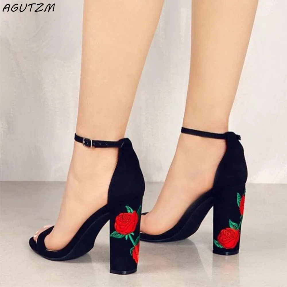

New Ankle Strap Women Sandals Embroider High Heels Open Toe Sandals Woman Elegant Floral Summer Dress Wedding Shoes Black Nude