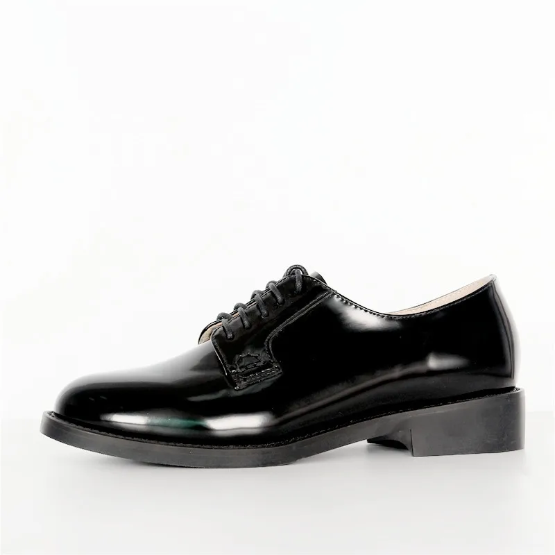 Фирменные туфли-оксфорды в стиле знаменитостей; Женская обувь в стиле Дерби на низком каблуке со шнуровкой; Женская универсальная обувь с перфорацией типа «броги»; женская кожаная обувь черного цвета
