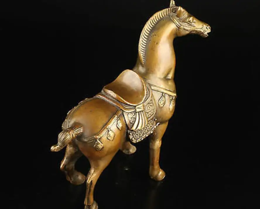 collectable horse statues