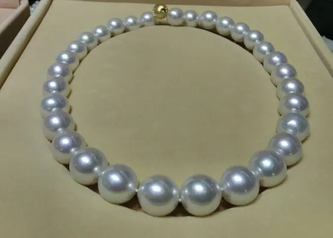

HUGE 18" 12-15MM NATURAL SOUTH SEA WHITE PEARL NECKLACE AAA