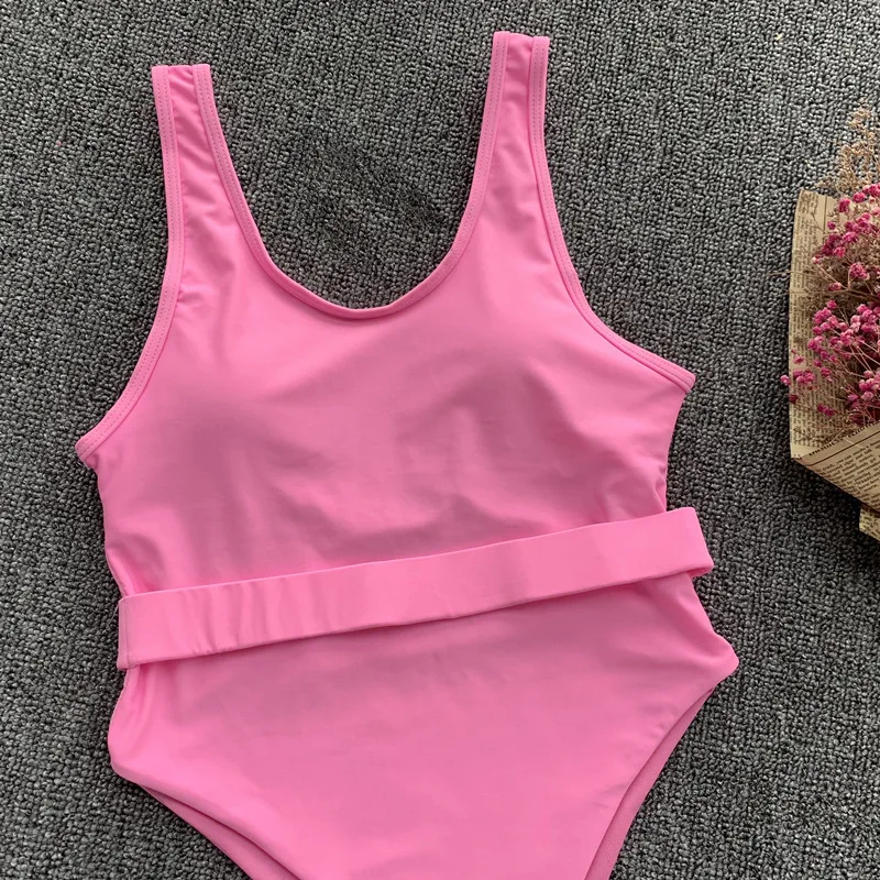 Розовый купальник сплошной сексуальный бикини с поясом купальник с глубоким вырезом купальник женский купальный костюм летняя пляжная одежда Монокини