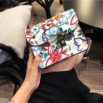

HTNBO Bags for Women Ethnic Embroidery Bag Vintage Shoulder Messenger Bags Women Small Phone Cross body Purse bolsa feminina