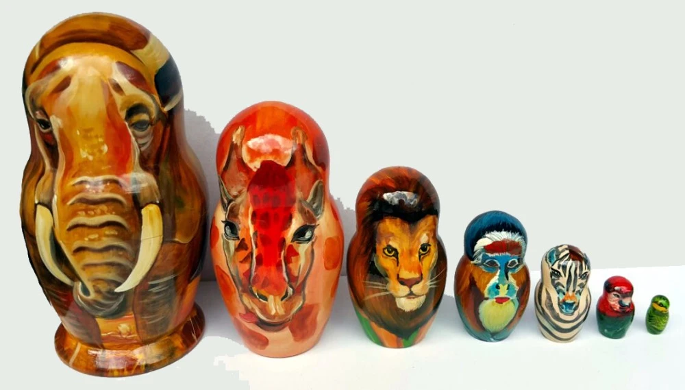 giraffe nesting dolls