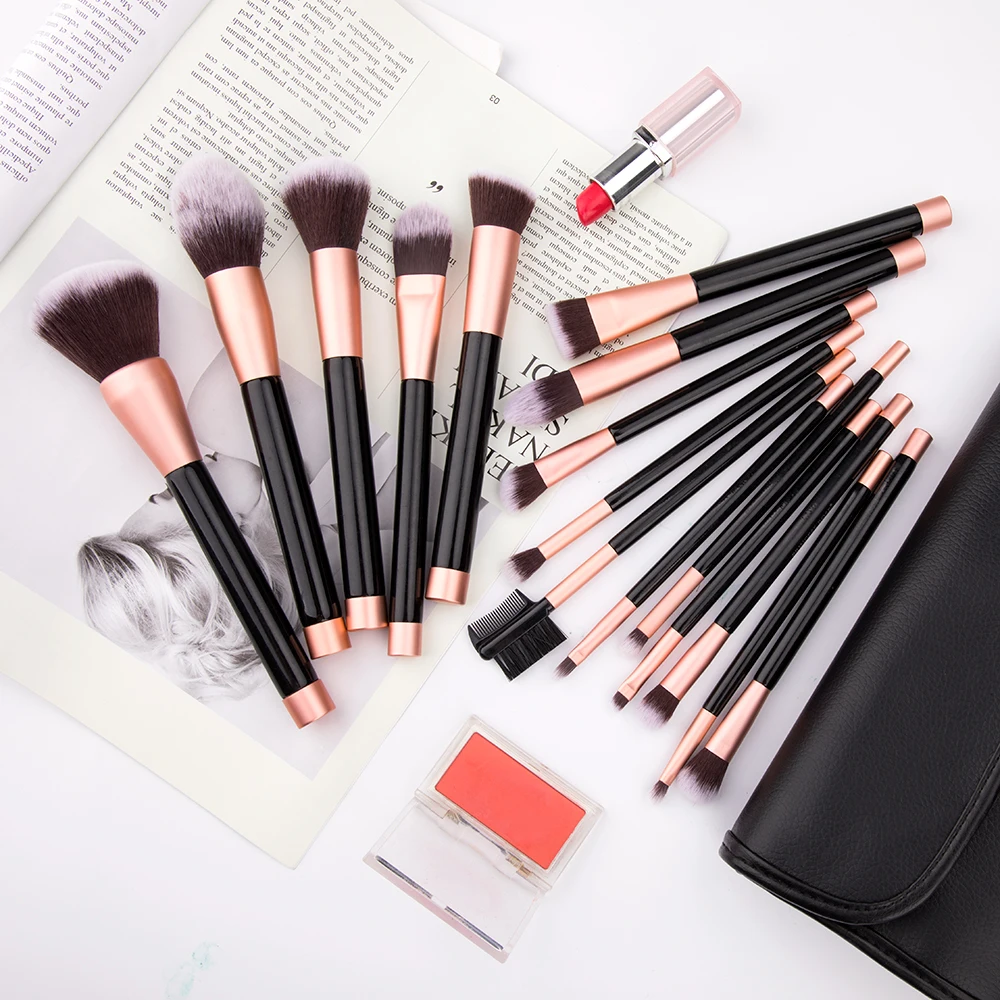 Makeup brushes (6)