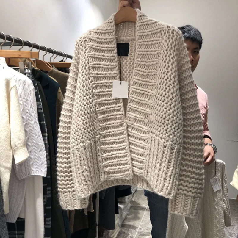 

Neploe Vintage Crochet Knitted Cardigan Women Long Sleeve Winter Warm Coat Korean Cardigans Sweater Autumn 2019 Femme Pull 39907