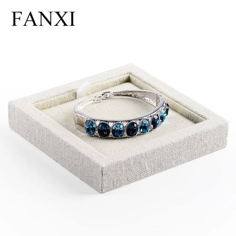 FANXI Free Shipping Exquisite Jewelry Display Tray Beige Linen Necklace Bangle Exhibitor Holder Removable Pad Shop Organizer Jewelry Packaging