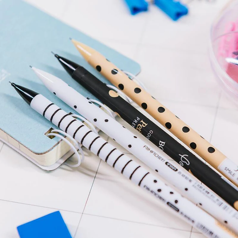 

4pcs Cute Cartoon Creative Wave Point Automatic Pencil 0.5mm Lead Children'S Stationery Simple Activity Pencil (Style Mixed)