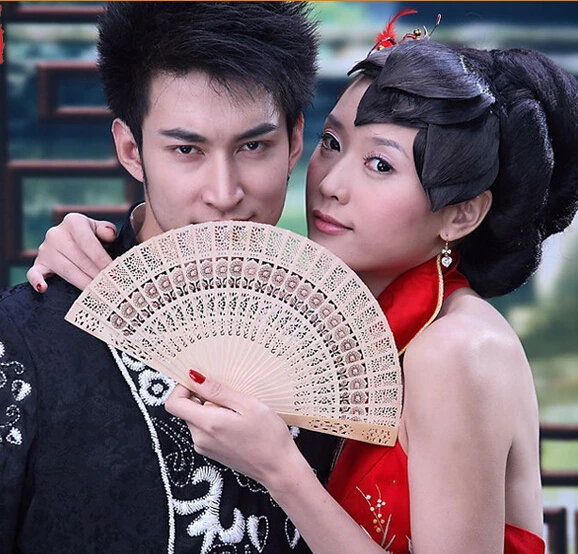 

Free Shipping 150pcs/lot Chinese style scented wood fan with sunflower design for wedding