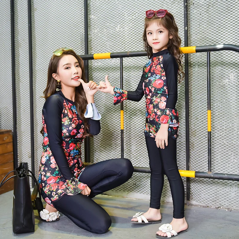 

Mother Daughter Swimwear Family Look Mommy and Me Quick-Dry Bathing Swimsuits Matching Outfits Surfing Suit Beachwear Clothes