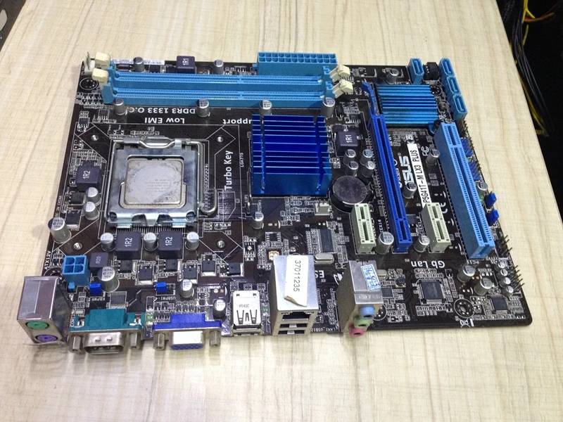 Free shipping original motherboard mainboard for ASUS P5G41T-M LX3 Plus DDR3 LGA 775 USB2.0 VGA 18GB G41 desktop motherboards Free shipping original motherboard mainboard for ASUS P5G41T-M LX3 Plus DDR3 LGA 775 USB2.0 VGA 18GB G41 desktop motherboards