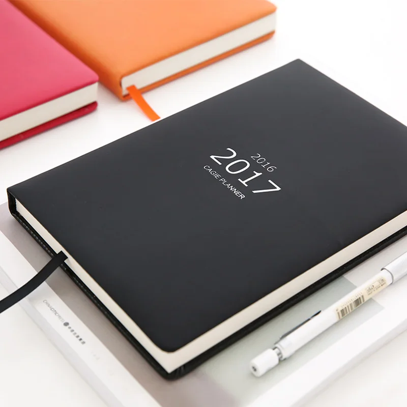 

2017 Notebook personal organizer Annual Schedule Plan This Traveler's Notebook Handbook Calendar The Leather Business Memo Book