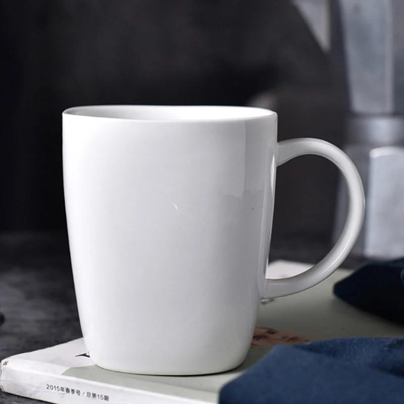 Большая чайная кофейная кружка креативная необычная керамическая кружка лаконичный стиль белые фарфоровые чашки и кружки кафе офисные молочные чайные кружки