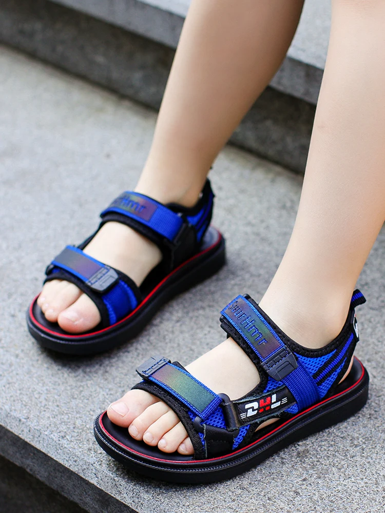 

Zhongda children's sandals 2019 new students Korean version of the soft bottom boy beach shoes children's shoes