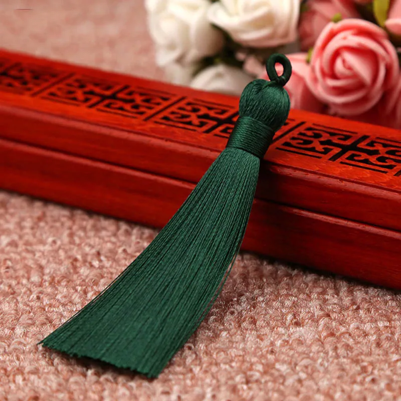 10 шт., 8-9 см, Цветная кисть из хлопка и шелка для сережек, Очаровательная подвеска с кисточками Сати, самодельные ювелирные изделия ручной работы - Цвет: Dark Green