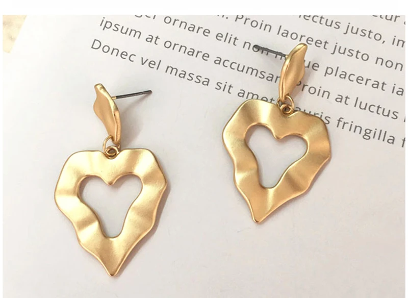 Heart-Earrings_02