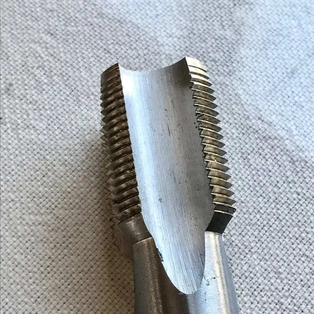 

Free shipping 1pc High quality HSS 6542 Full CNC grinded Machine straight flute M33*3.5*151mm hss Tap Screw Taps HSS TIN coating