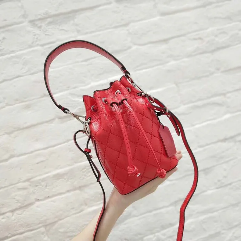 

2019 Designer Small Drawstring Bucketbag Diamond Lattice Women Split Leather Handbags Ladies Messenger shouldbag Bags For Female