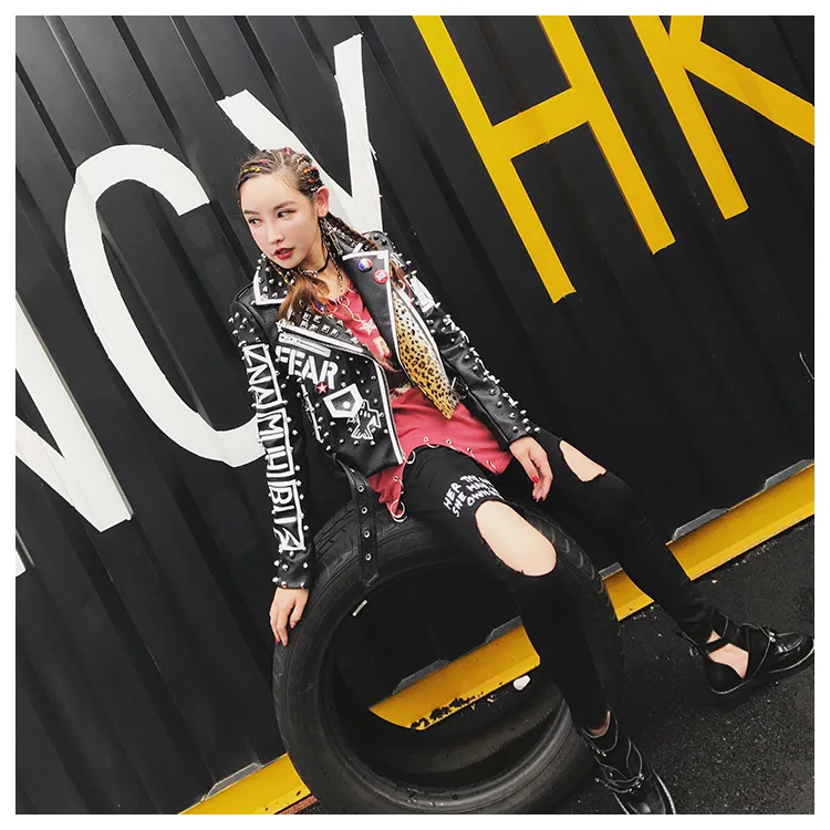 Тренд-сеттер, осенняя модная кожаная куртка с заклепками для женщин, в стиле панк, леопардовая, с буквенным принтом, рок, мотоциклетная уличная одежда
