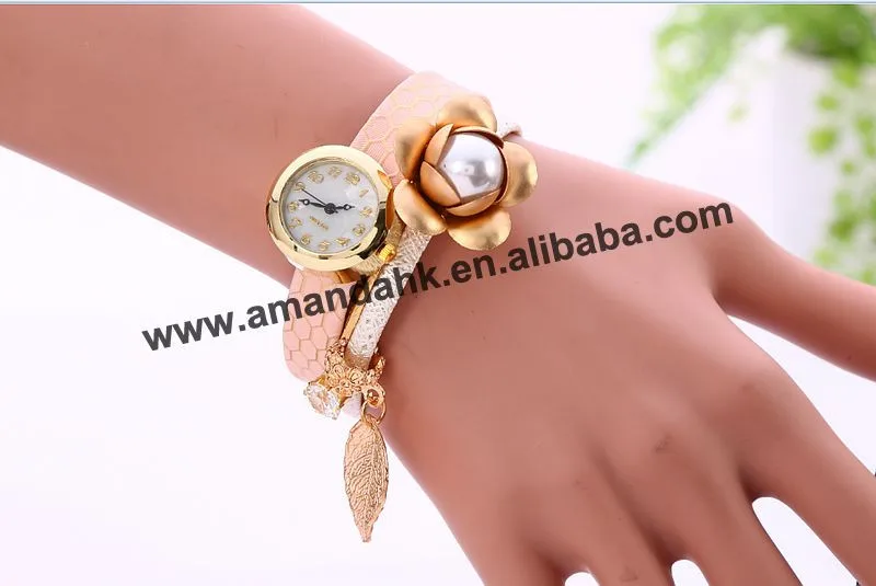 Новые оптовые женские часы с жемчужным браслетом модные длинные наручные часы, кварцевые часы Женское платье повседневные наручные часы