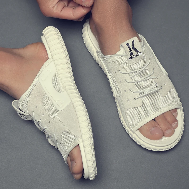 

Men's shoes summer 2019 new men's beach shoes men's version of the Korean version with men's sandals cool slippers