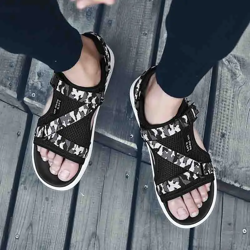 

Summer Shoes Men Sandals Outdoor Water Shoes Men Beach Sandals Black Mens Footwear Unisex Zapatos Mujer Soft Male Sandals 45 46