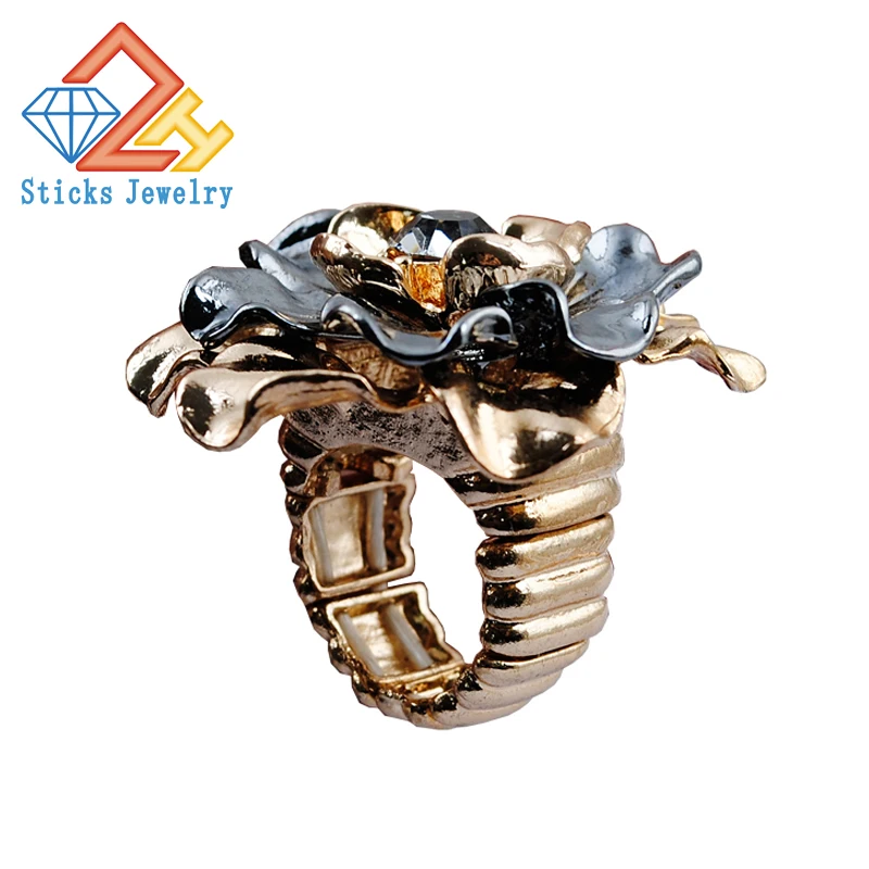 

Fashionable Flower-shaped Alloy Ring springs Chic Rings free shipping