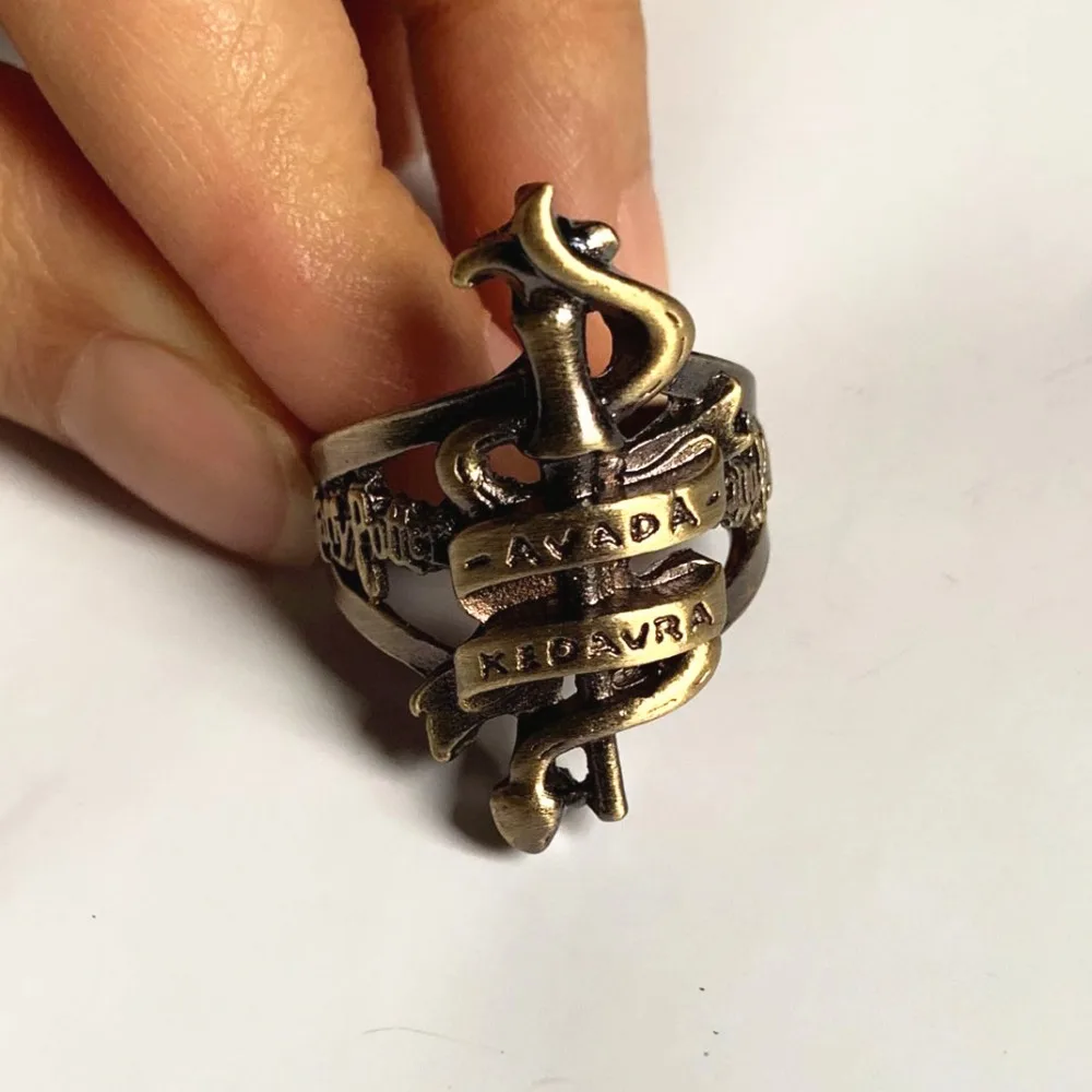 

Harri Potter avada kedavra style finger ring metal retro bronze cosplay party ring collection size 8# 18mm