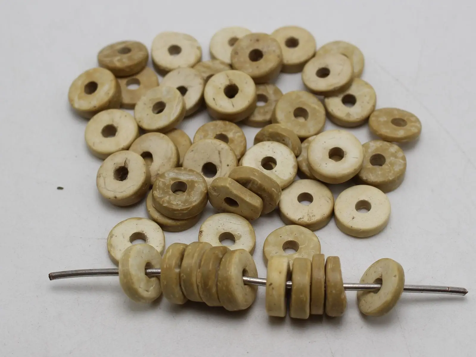 

100 pcs Natural Coconut Column Heishi Beads 12mm(1/2") Loose