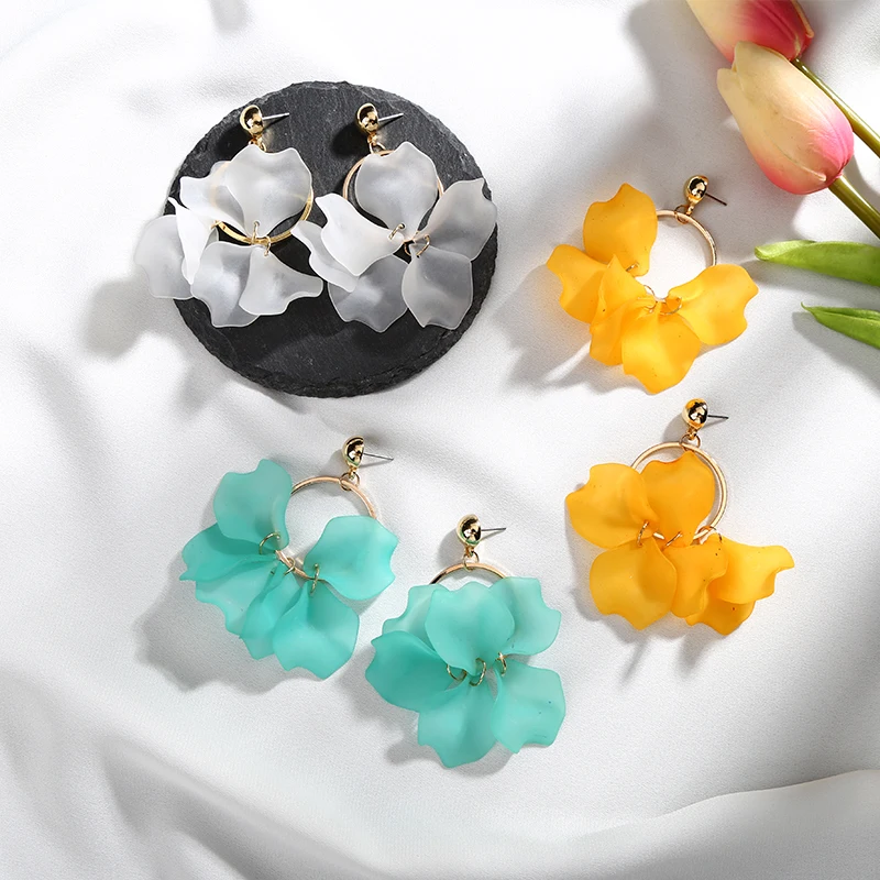 

New Arrival Colorful Plastic Petals Dangle Earrings Alloy Mental Circle Earrings For Girls Gifts Ear Jewelry