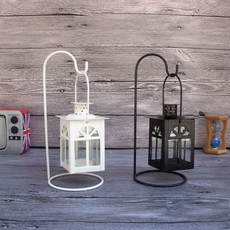 

High Quality 2 Colors Hanging Design Metal Vintage Lantern Candlestick Wedding Home Decor House Candle Holder