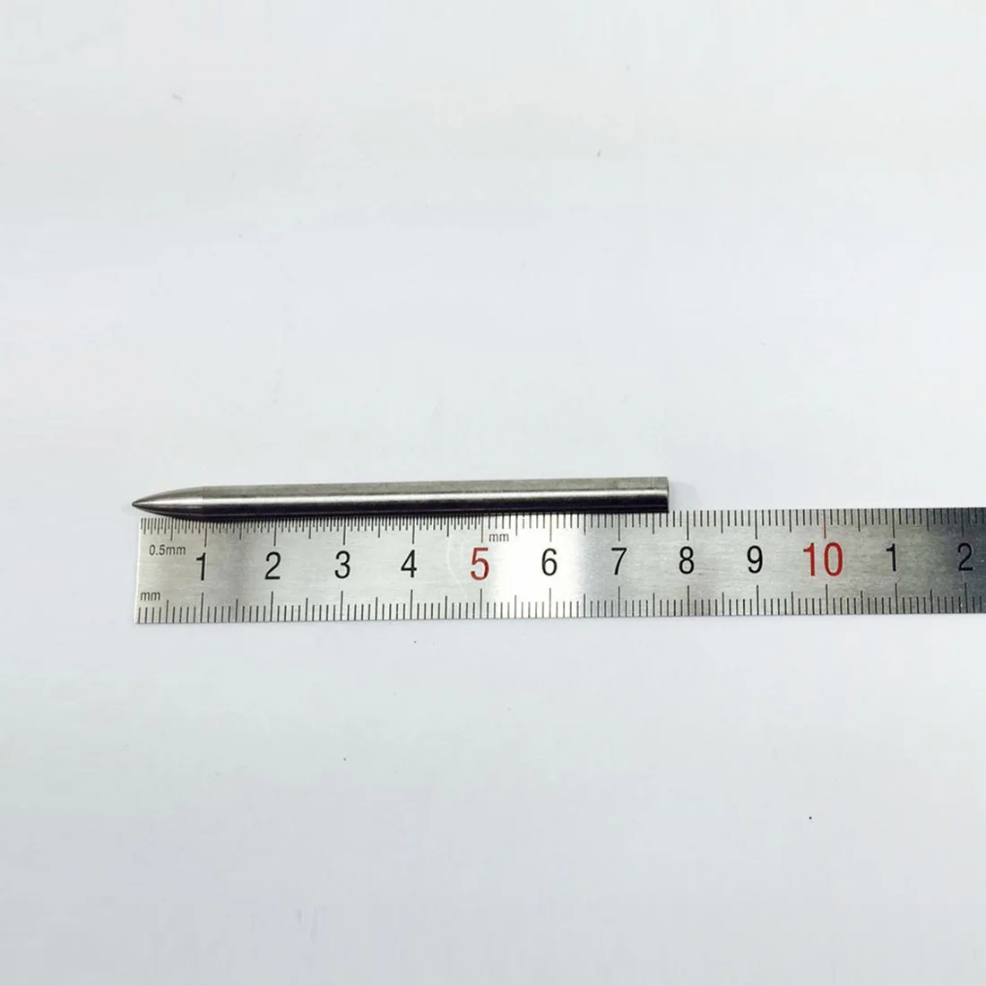 أعلى جودة 1 قطعة Paracord إبرة مع برغي الموضوع رمح تلميح خياطة إبرة التخييم سوار Paracord المعدات