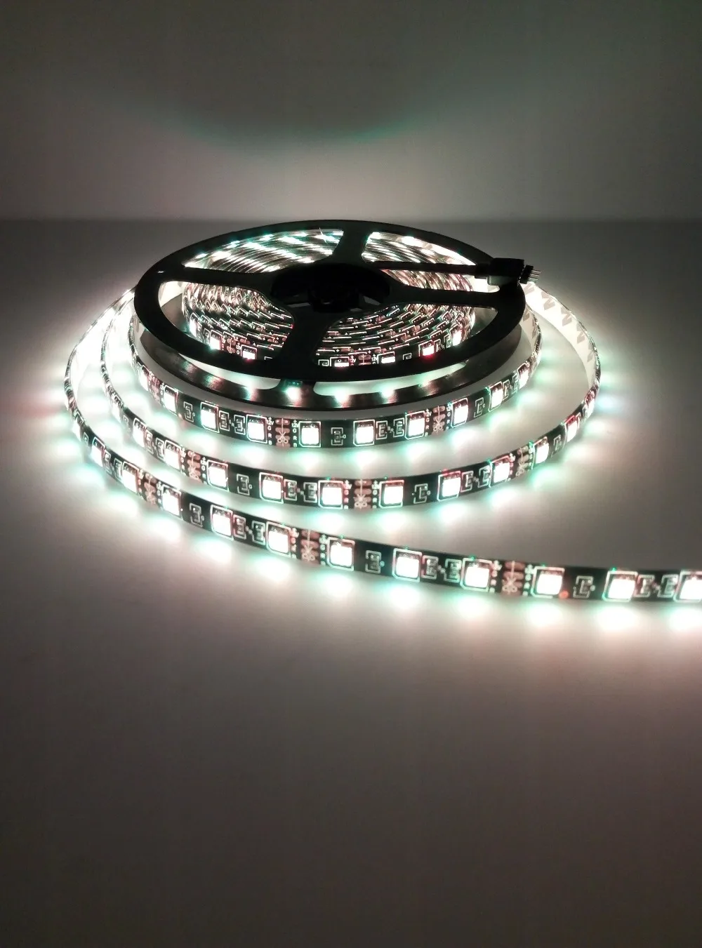 Светодиодная лента 5050 RGB черная печатная плата 12 В постоянного тока гибкая