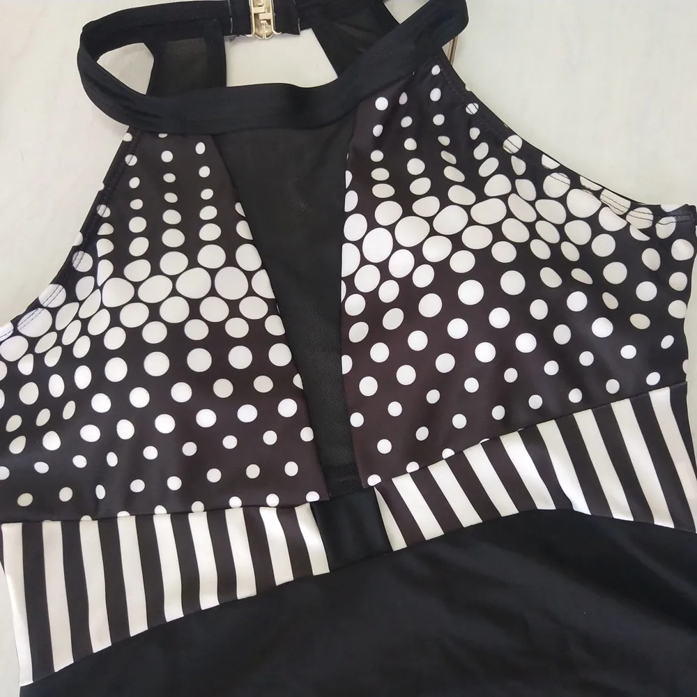 10893472948_2032210109