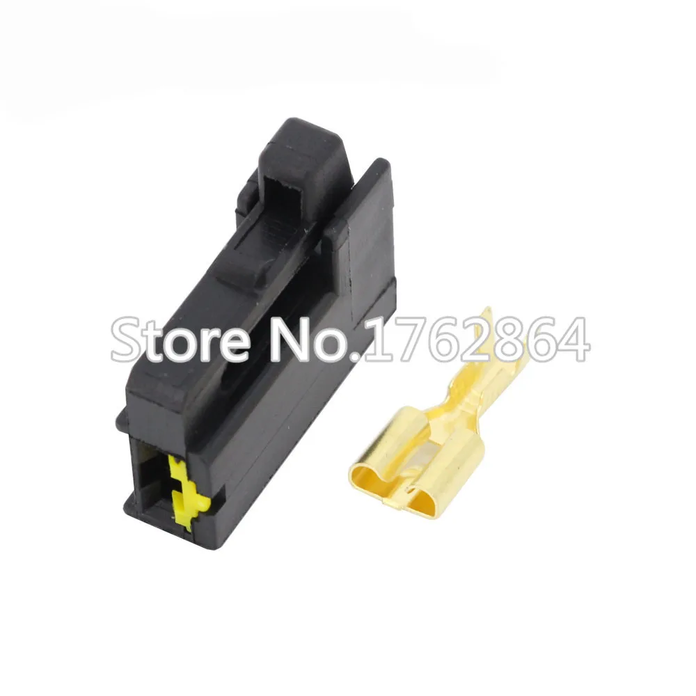 Automobile horn car connector plug wire harness connector with terminal