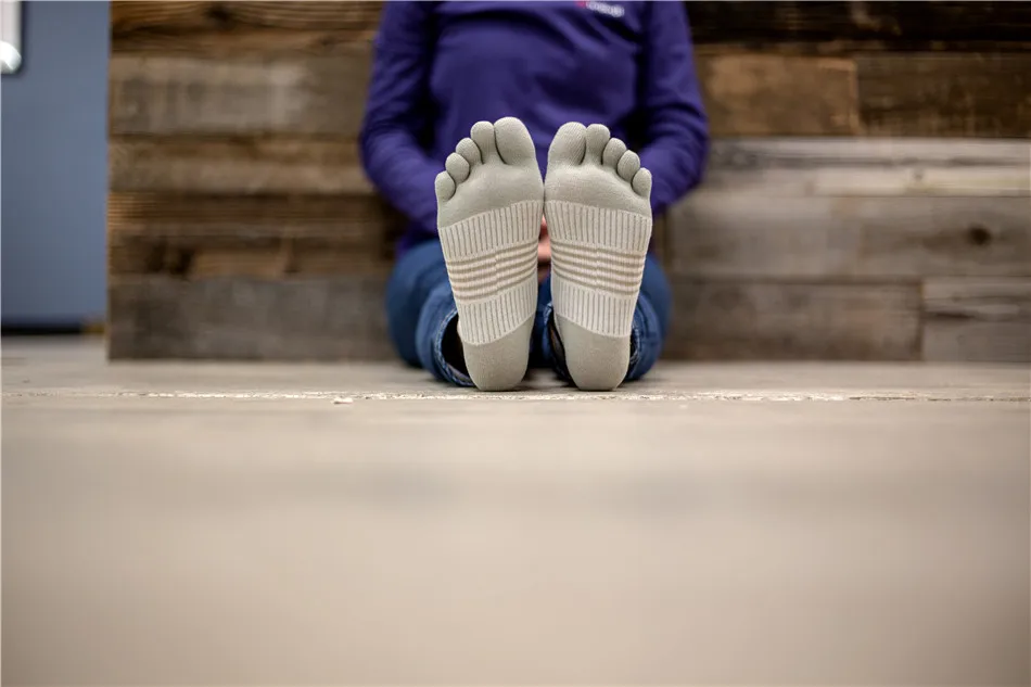 Womens_Run_Lightweight_No-Show_White-Sand