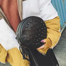 Женская милая круглая мини-сумка на плечо из овчины с заклепками, сумка через плечо, черная женская черная сумка-мессенджер с кисточками, повседневная дорожная сумка-тоут