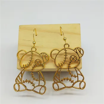 

Europe and the United States hot cute bear earrings fashion hollow ladies ear hook gift Llavero Chaveros small jewelry