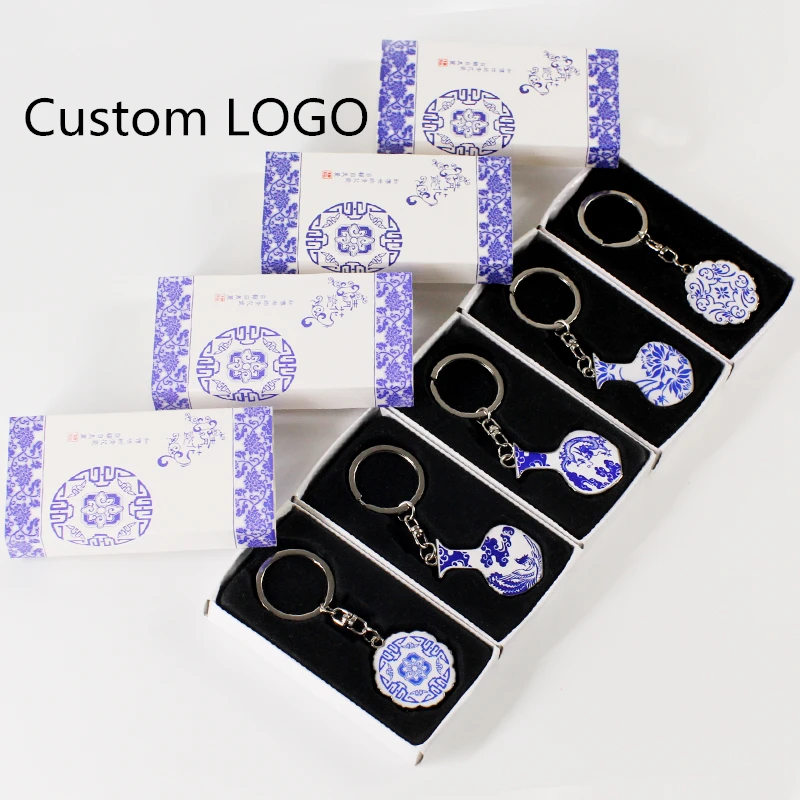

Blue and white porcelain Personalized Keychain Gift Vintage Keyring Chinese Metal Zinc Alloy Accessory Key Pendant Charms 2pcs/l
