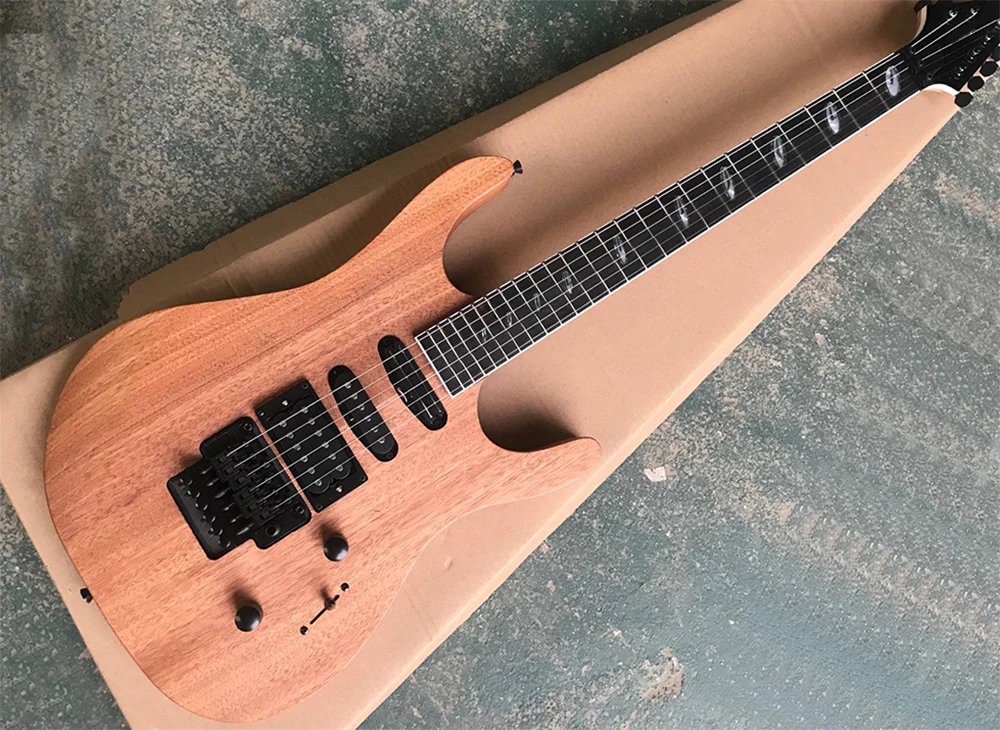 Factory wholesale natural wood color electric guitar with tremolo